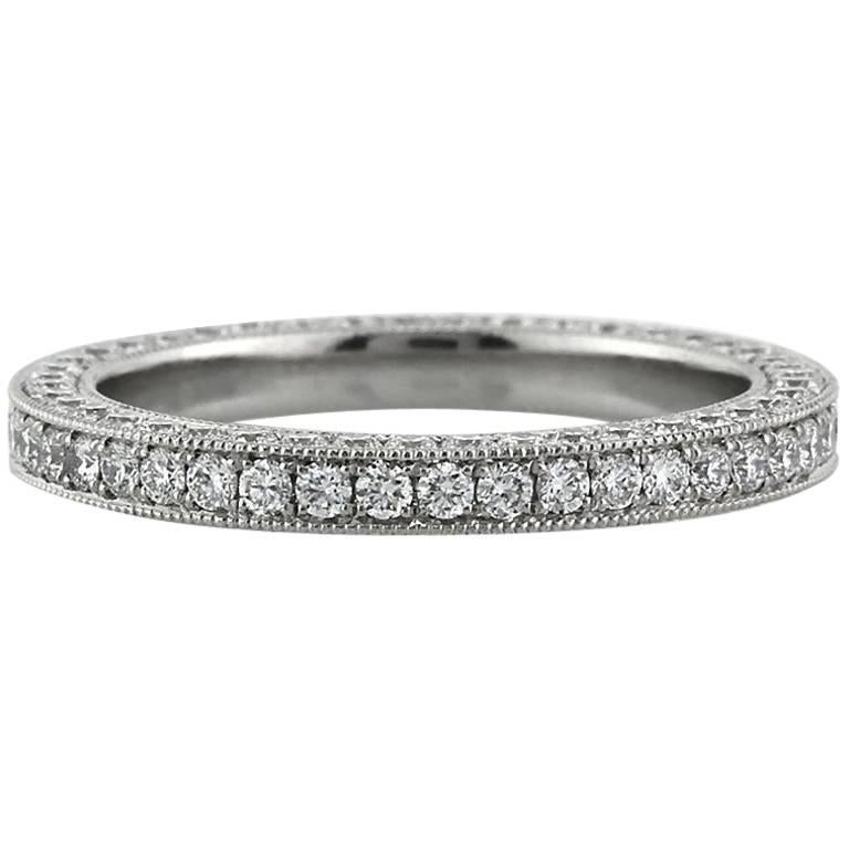 Anillo de eternidad Mark Broumand con pavé de tres caras y diamantes talla brillante redondos de 1,35 ct en venta