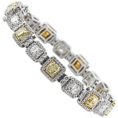 Mark Broumand 16.27 Carat Fancy Yellow Radiant Cut Diamond Link Bracelet
