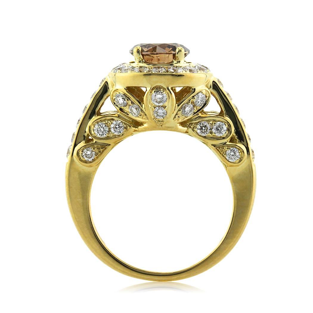 Taille ronde Mark Broumand, bague de fiançailles en diamant brun fantaisie taille brillant rond de 2,28 carats en vente