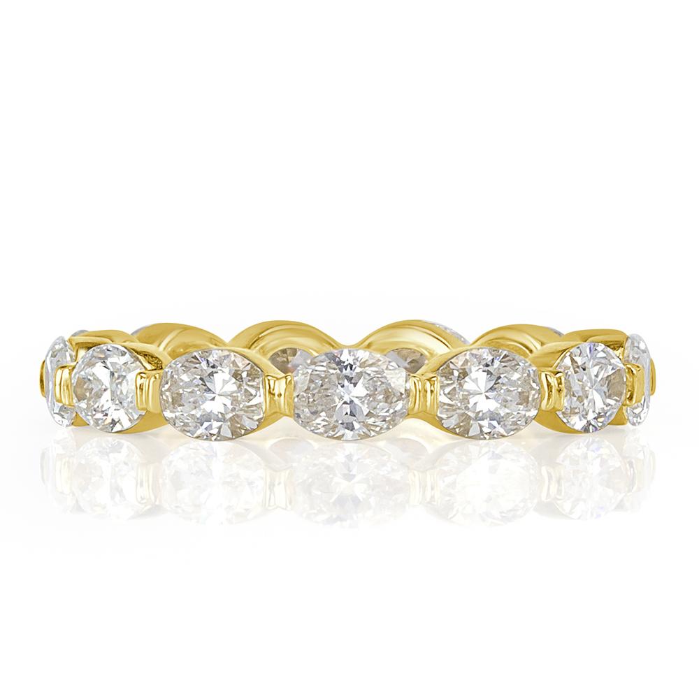 Women's or Men's Mark Broumand 2.60 Carat Oval Cut Diamond Eternity Band in 18 Karat Yellow Gold For Sale