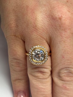 Mark Broumand Anello con diamante aureola taglio Old Mine da 3,32 carati, oro giallo 18 carati