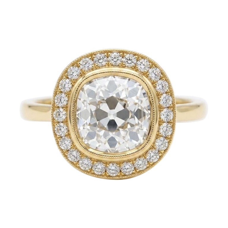 Mark Broumand Anillo Halo de Diamantes talla Mina Antigua de 3,32 ct, Oro amarillo de 18 quilates en venta