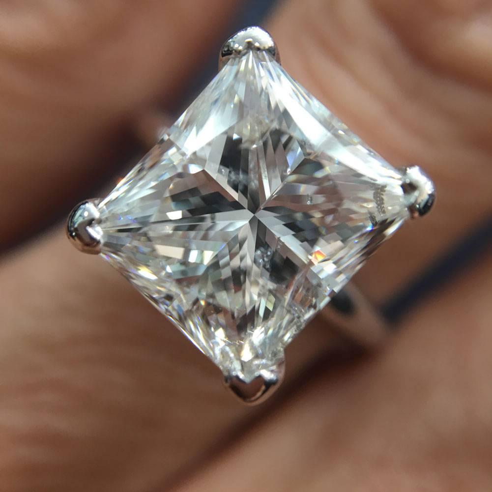 Women's or Men's Mark Broumand 5.29 Carat Princess Cut Diamond Solitaire Engagement Ring