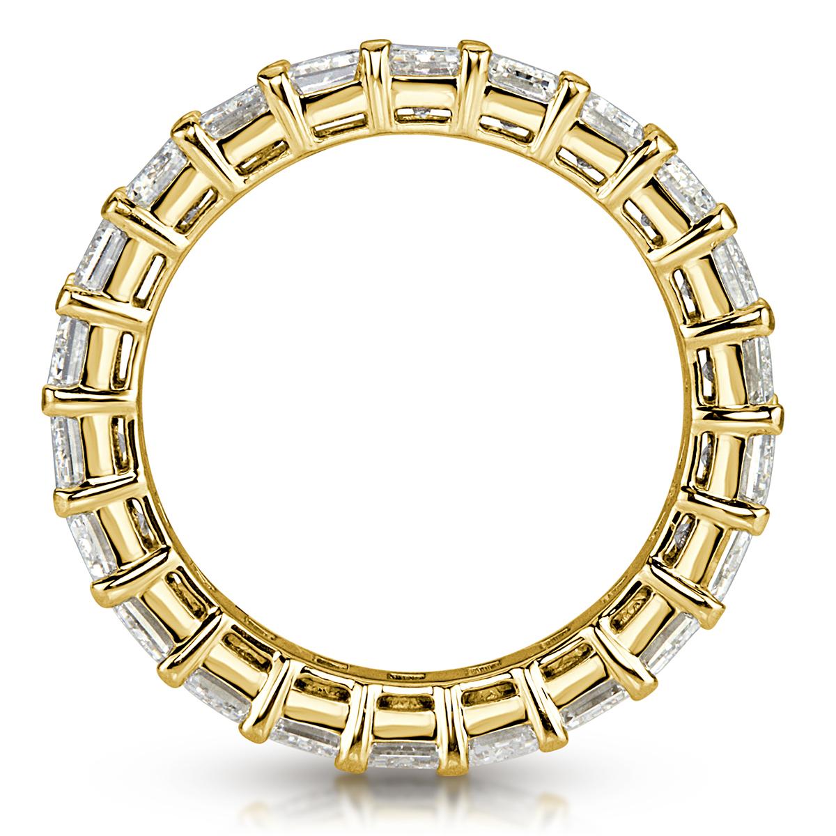 Mark Broumand Alianza de diamantes talla esmeralda de 6,80 quilates en oro de 18 quilates Moderno en venta