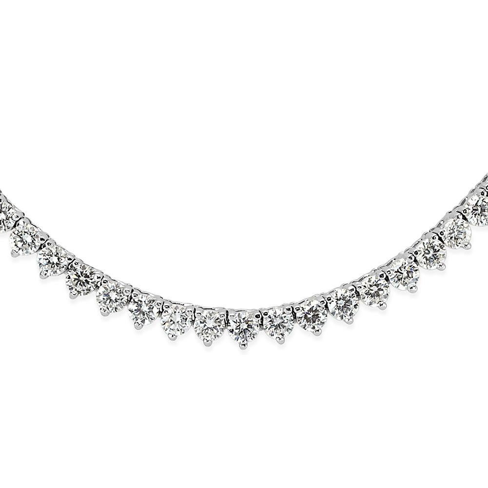 Created in 14k white gold, this gorgeous diamond necklace showcases 7.90ct of round brilliant cut diamonds set in a martini setting style. The diamond sare graded at F-G, VS2-Si1.