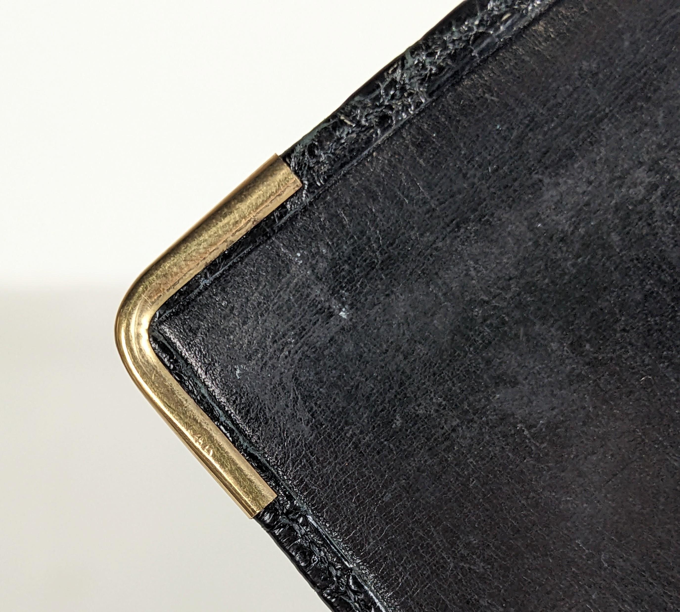 Mark Cross Alligator Fold with 14k Gold Trim For Sale 1