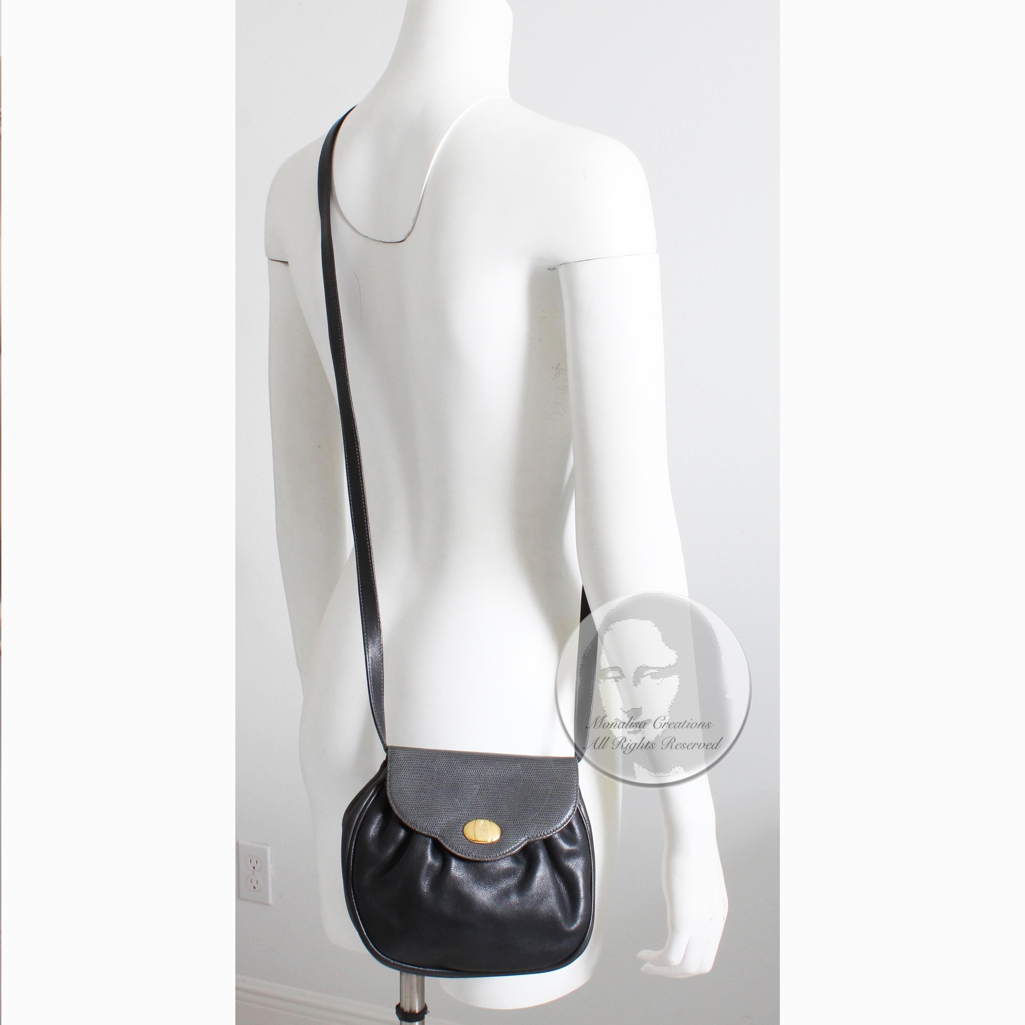 Women's or Men's Mark Cross Bag Clutch or Crossbody Black Leather Lizard Embossed Flap Italy  For Sale