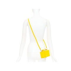 MARK CROSS Grace 18 Glänzend glänzendes Kalbsleder Silber Crossbody Vanity Box Bag