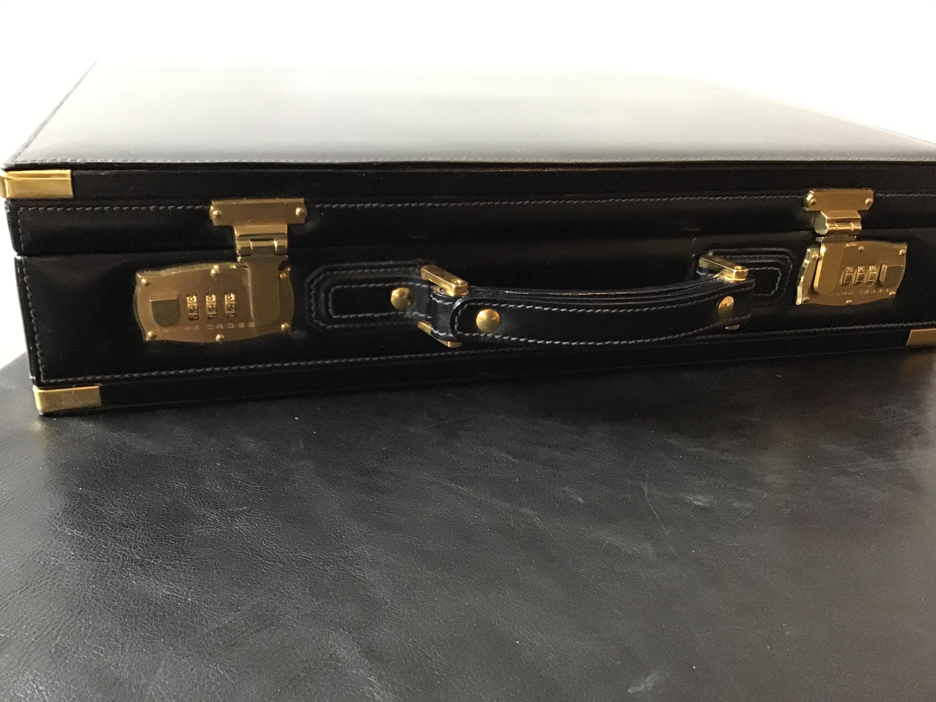 Mark Cross Leather Attaché Case In Good Condition For Sale In Tarrytown, NY