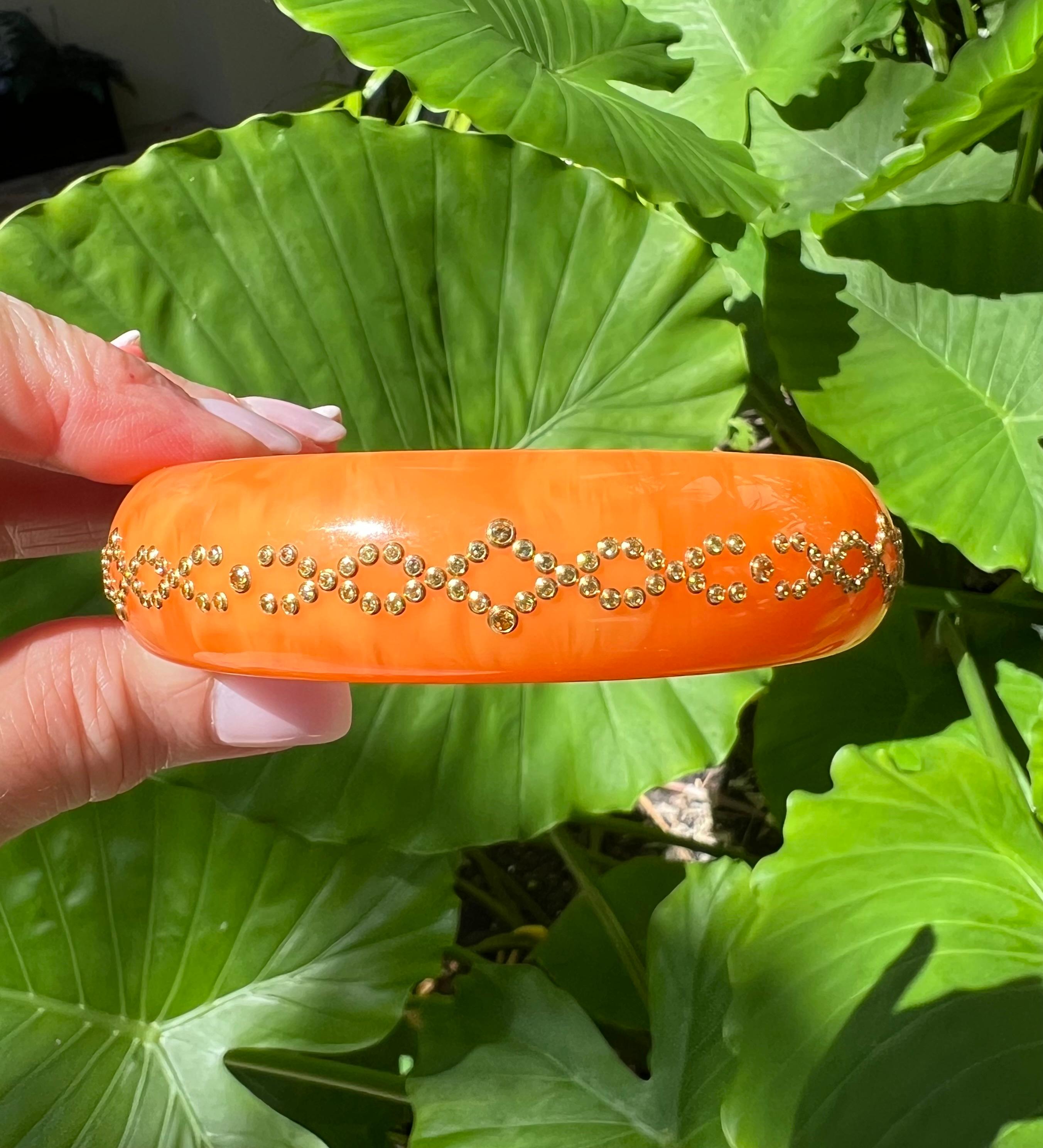 Modern Mark Davis 18k Gold Yellow Sapphire Orange Bakelite Bangle Bracelet For Sale