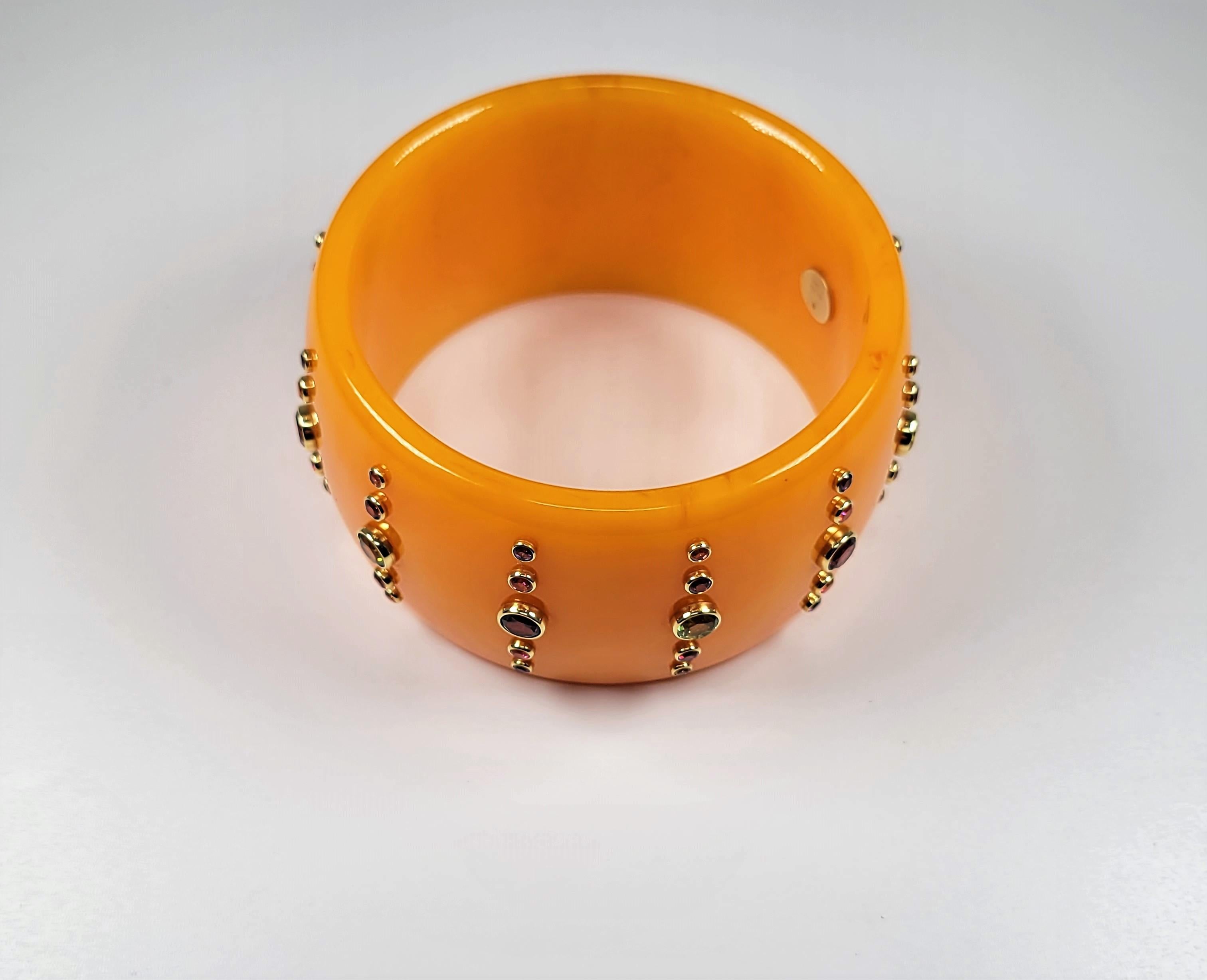 vintage bakelite jewelry for sale