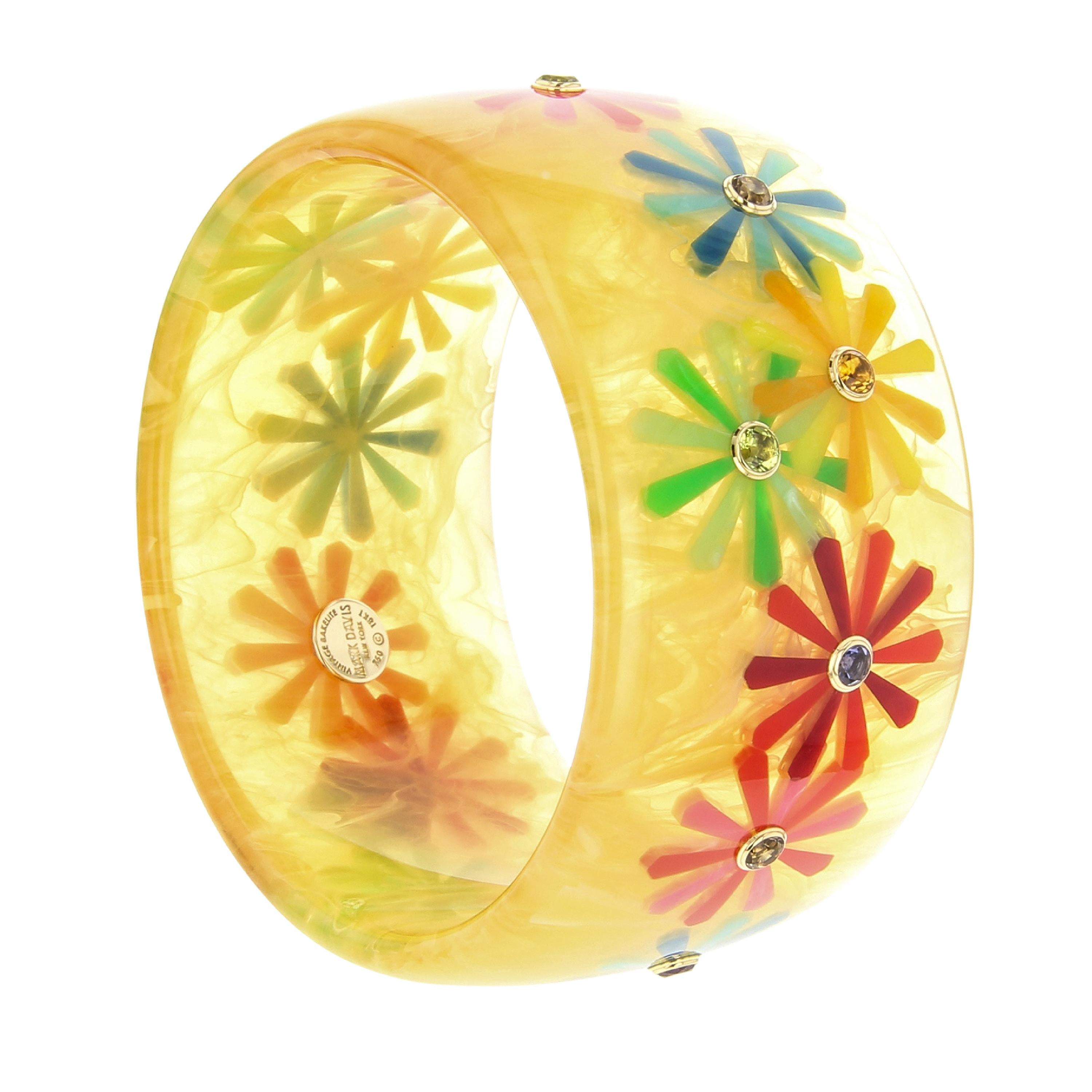 Contemporary Mark Davis Vintage Bakelite Bangle with Floral Inlay and Fine Gemstones in 18k For Sale