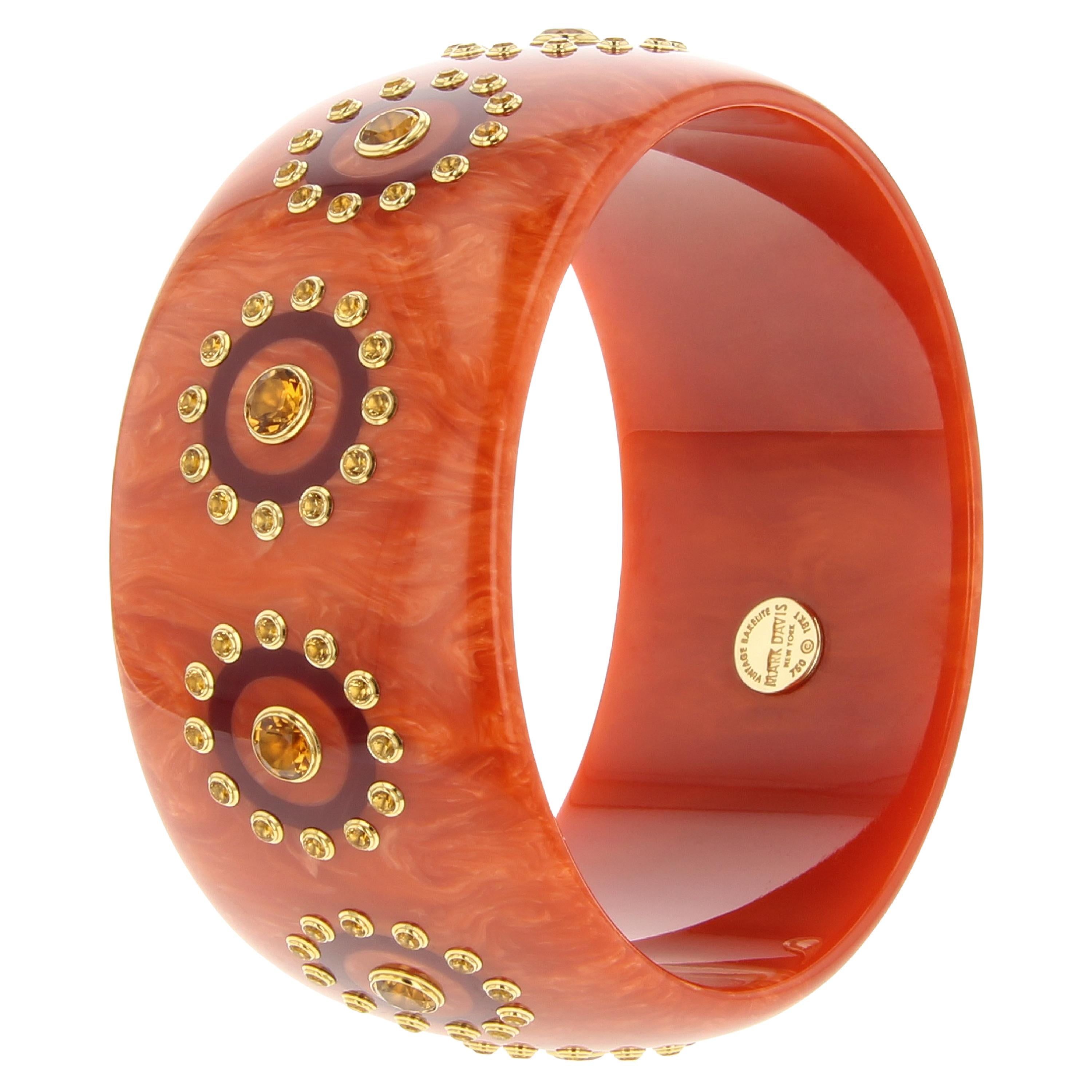 Mark Davis Vintage Bakelite Bangle with Inlay and Citrine in 18 Karat Gold In New Condition For Sale In Beaufort, SC