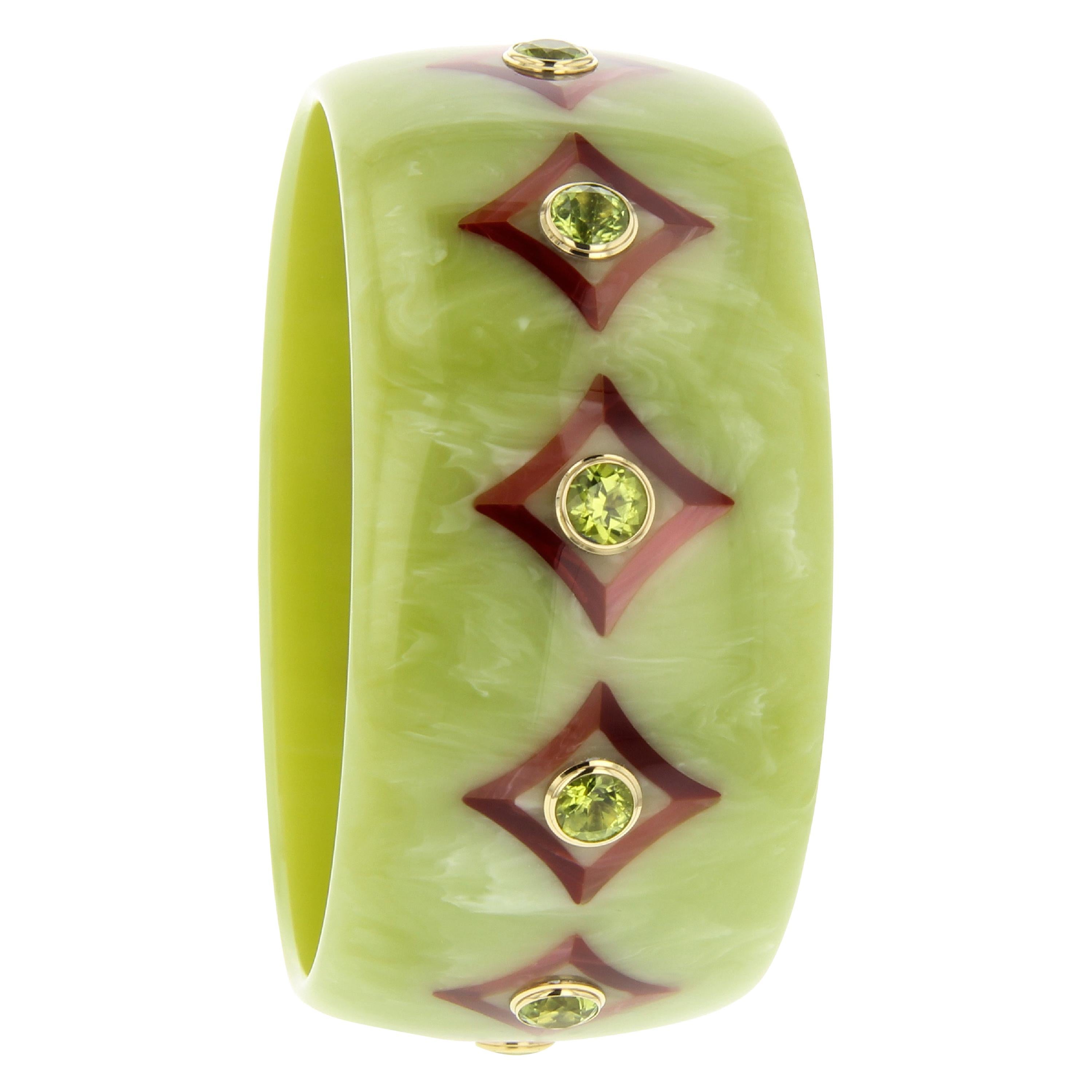 Mark Davis Vintage Bakelite Bangle with Inlay and Peridot in 18 Karat Gold For Sale