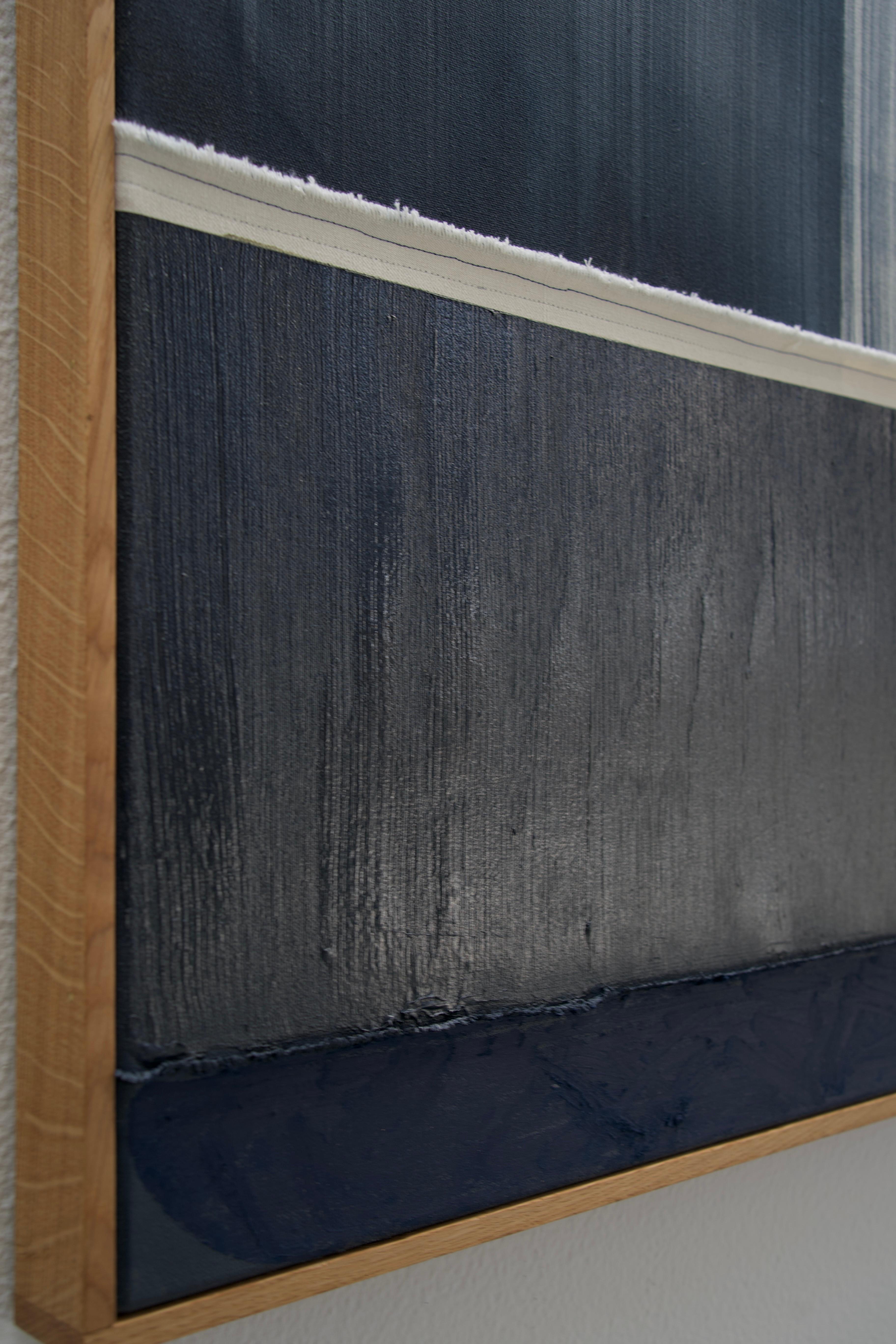 Mark Ebert Løvendahl Minimalistische Abstrakte Blaue Dunkle Malerei auf Baumwoll-Leinwand im Angebot 2