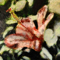 ""Hibiscus II"" - Vertikales Blumengemälde, Öl und Enkaustik auf Leinwand.