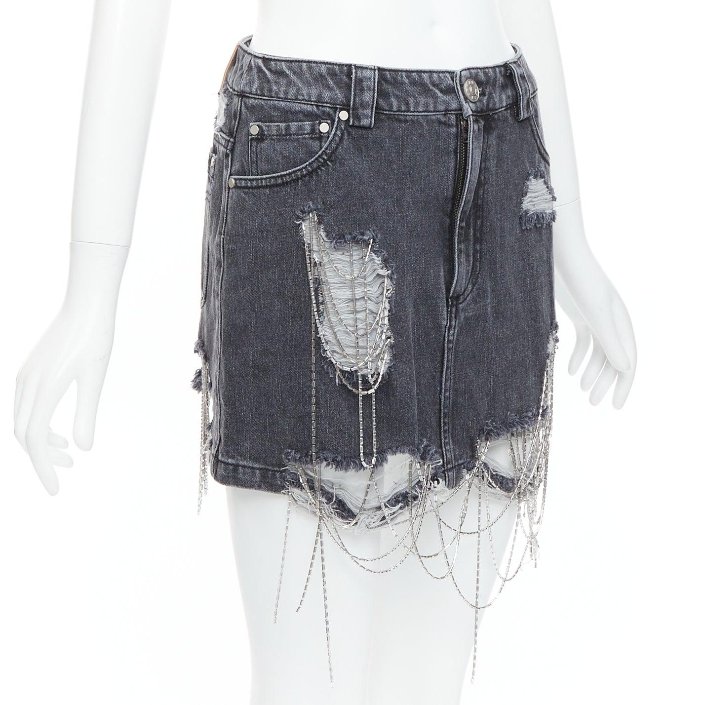 Gris MARK GONG mini-jupe grise à franges et perles vieillies IT36 XXS en vente
