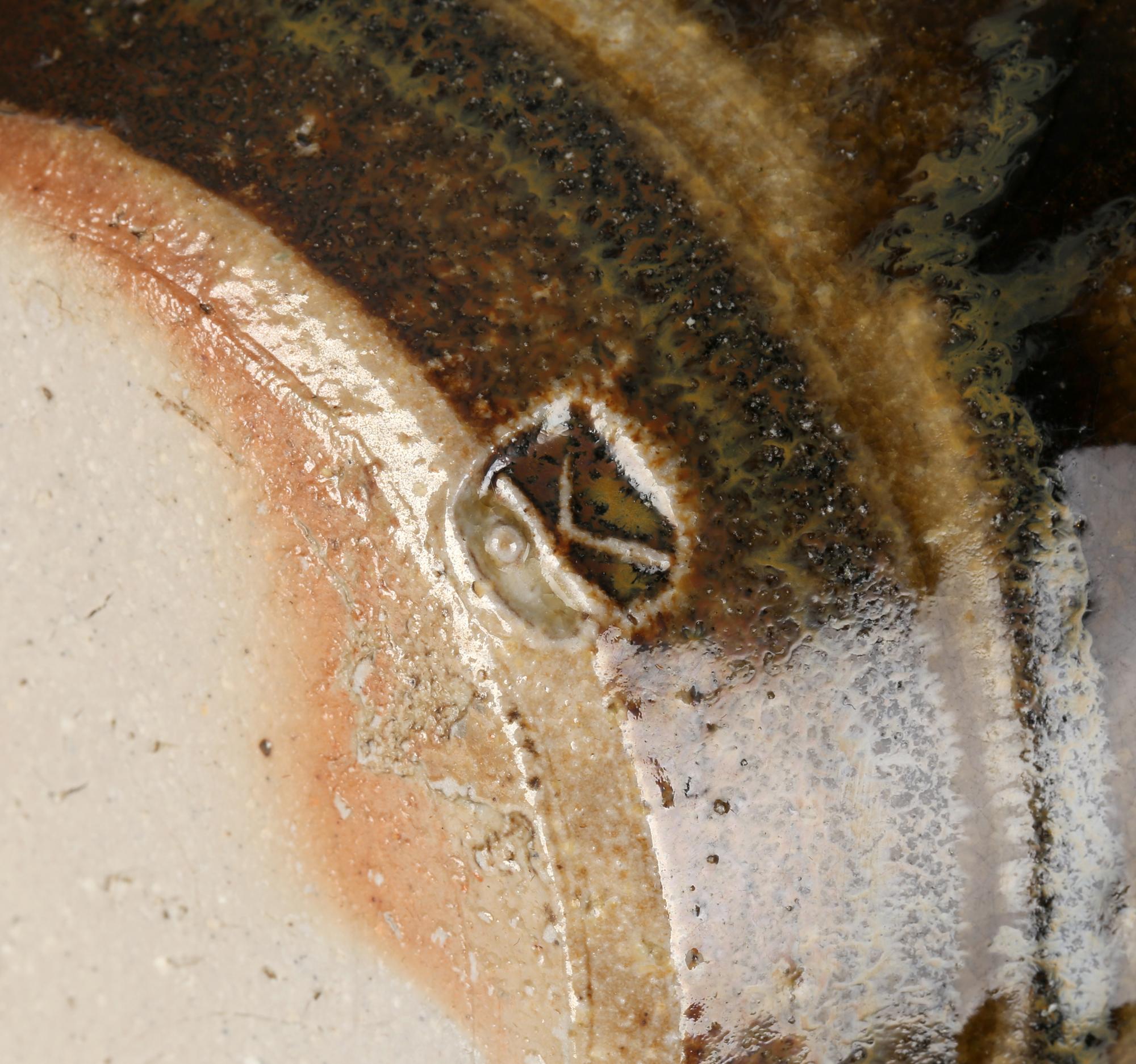 Moderno Mark Griffiths Vaso Studio Pottery grande a due manici con erbe in vendita