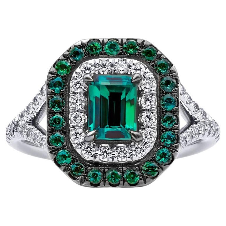 Mark Henry Carat Natural Brazilian Alexandrite and Diamond Ring, 18  Karat