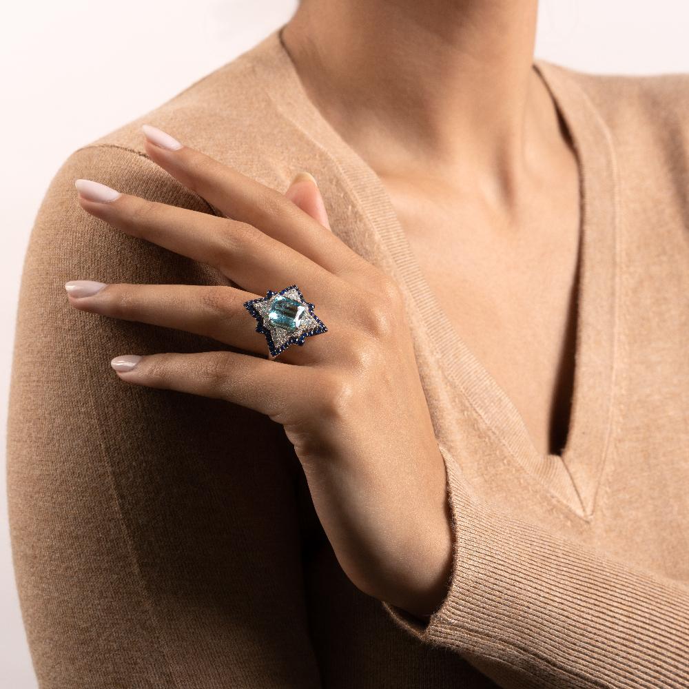 Known for its intense neon blue and green hues, this member of the tourmaline family has distinguished itself as one of the most remarkable and rarest gems in the world. Its unparalleled colors are reminiscent of a crystal clear swimming pool and it