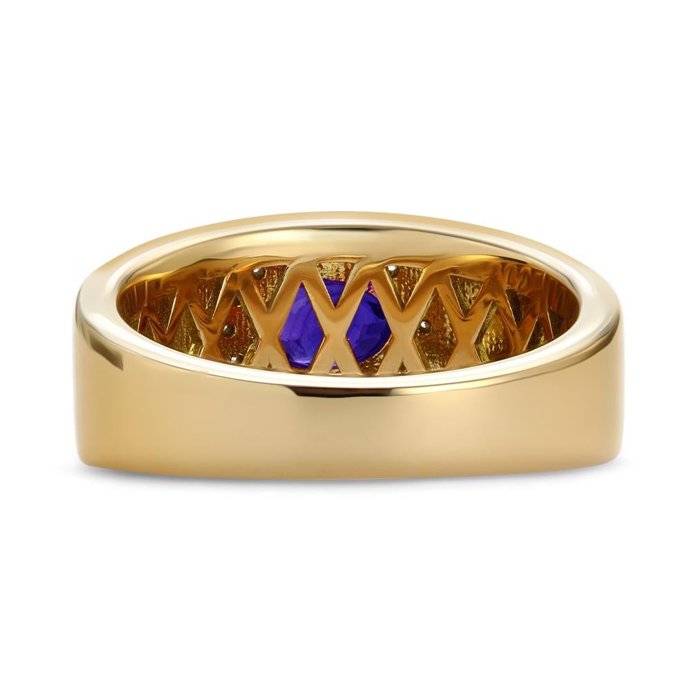 For Sale:  Mark Henry Classic Blue Sapphire and Diamond Cigar Band, 18k 5