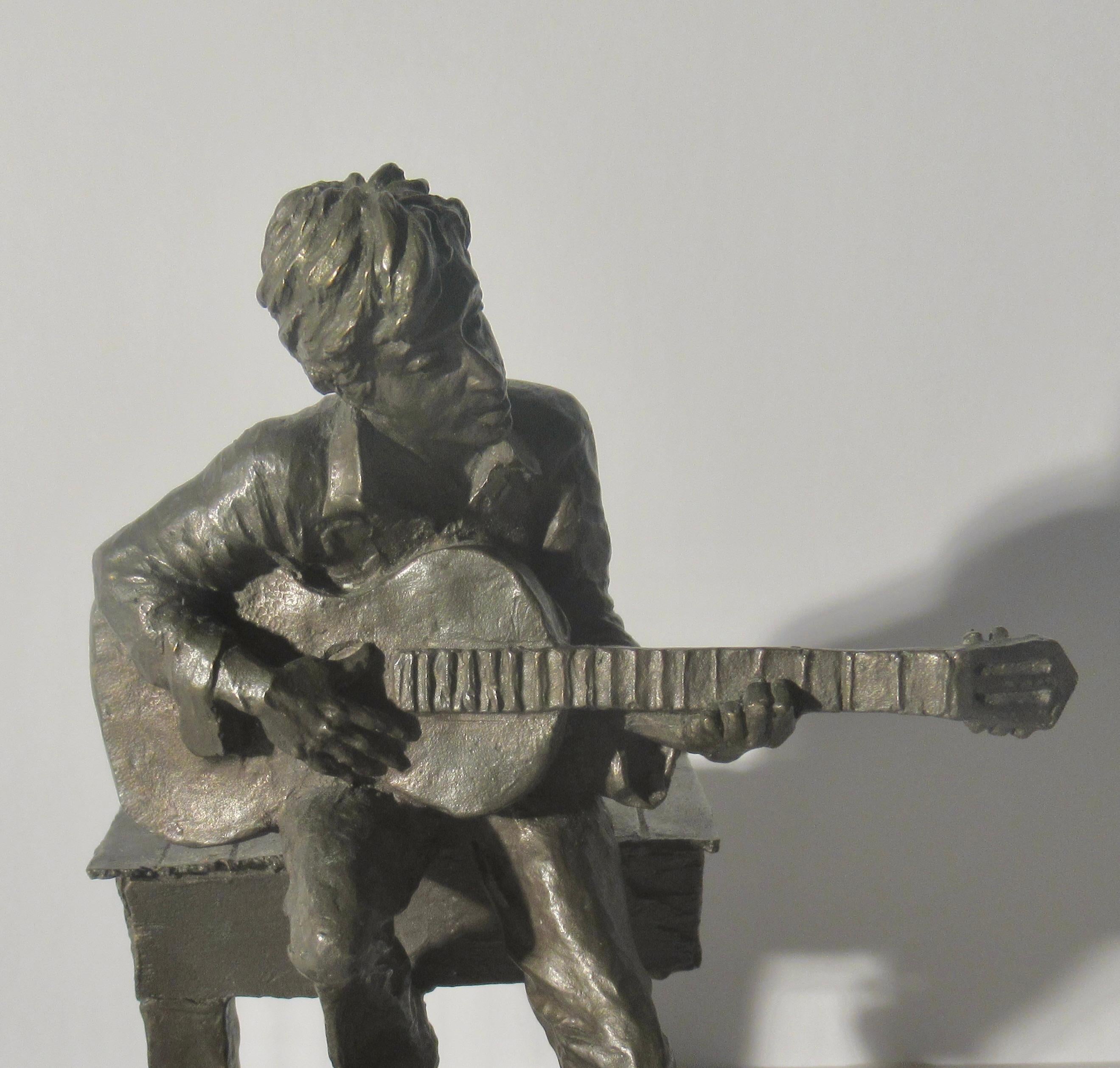 Opryland U.S.A (The Guitar Player) - Sculpture de Mark Hopkins