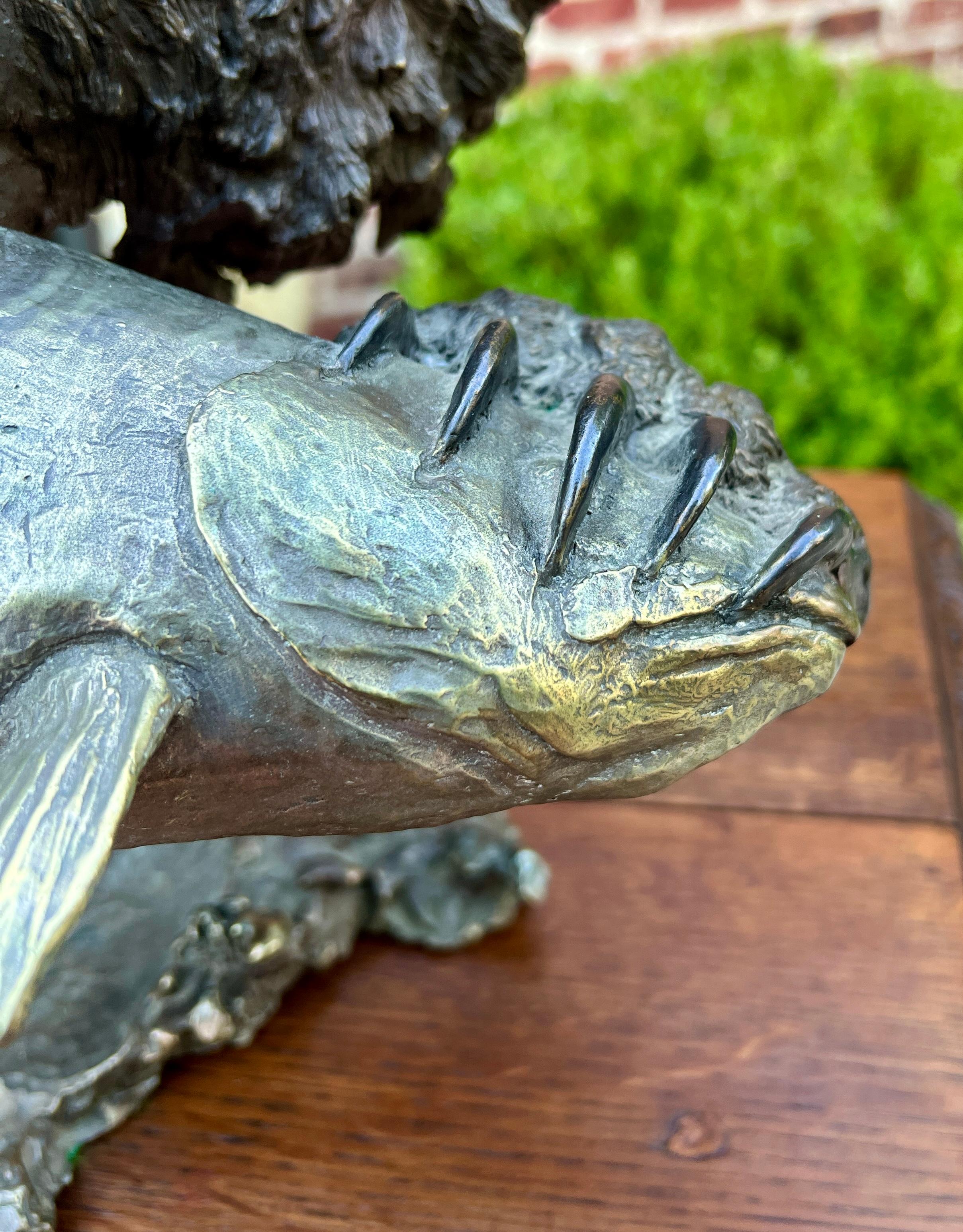 Carved Mark Hopkins Bronze Fishing Grizzly Bear Rainbow Trout #98/450 Sculpture