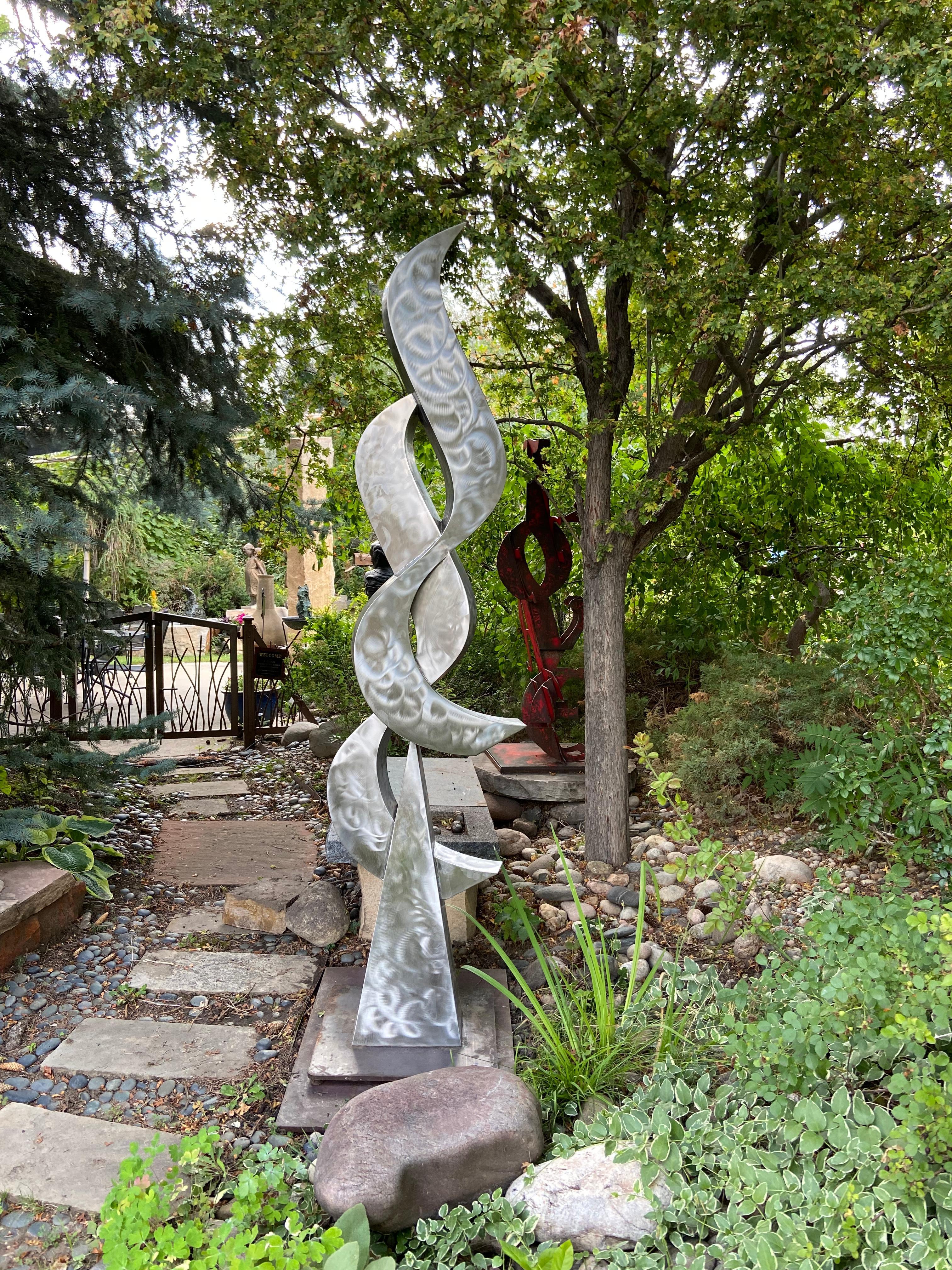 Steele, scultura in acciaio inossidabile alta 88 pollici in vendita 2