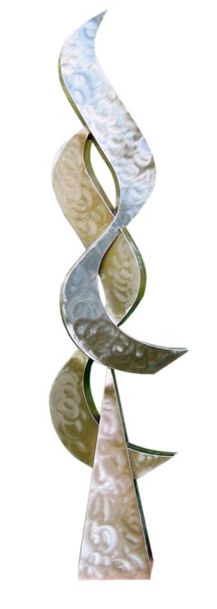 Steele, scultura in acciaio inossidabile alta 88 pollici