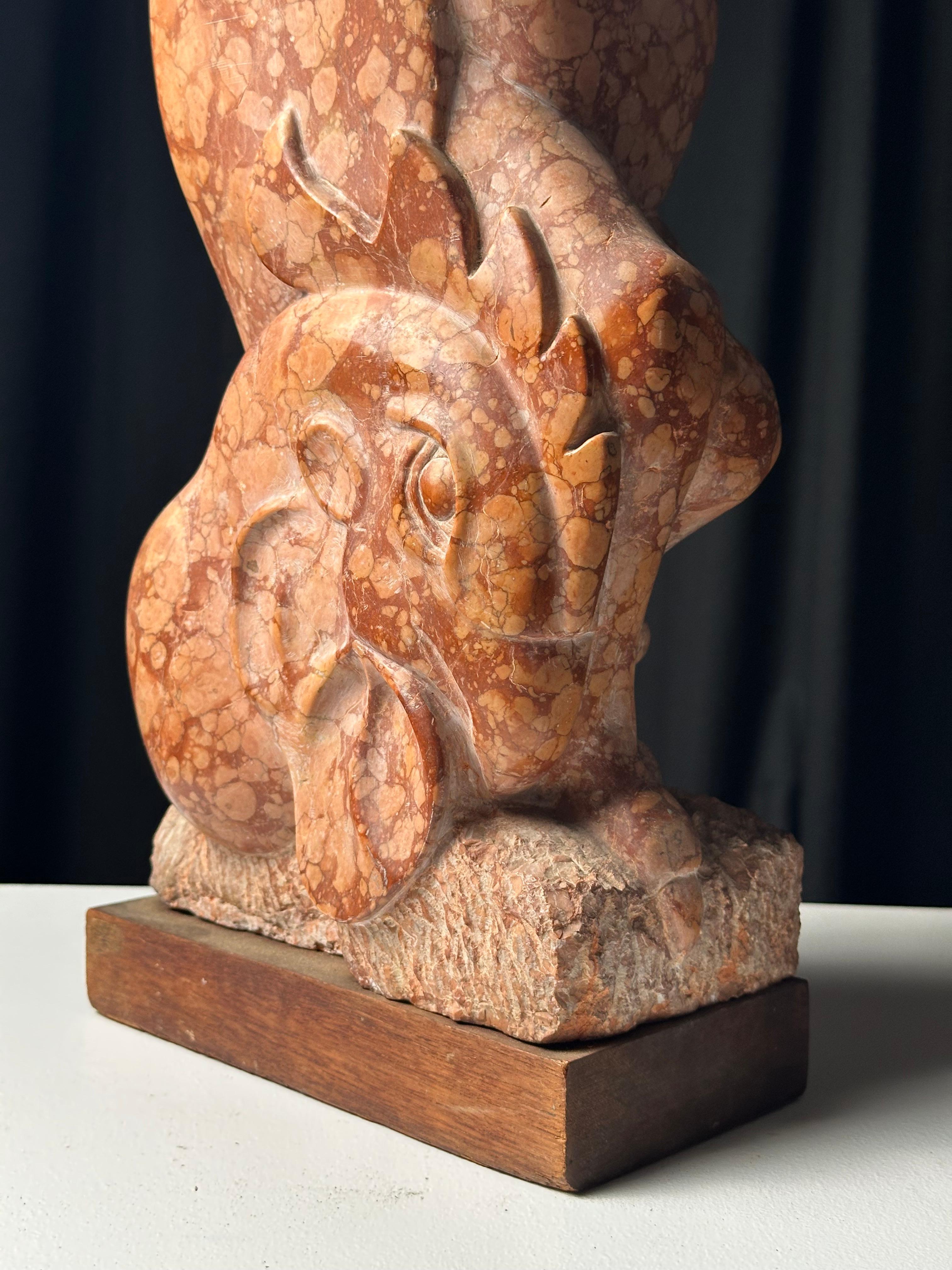 Gallito (Gallo) Escultura de mármol en venta 8