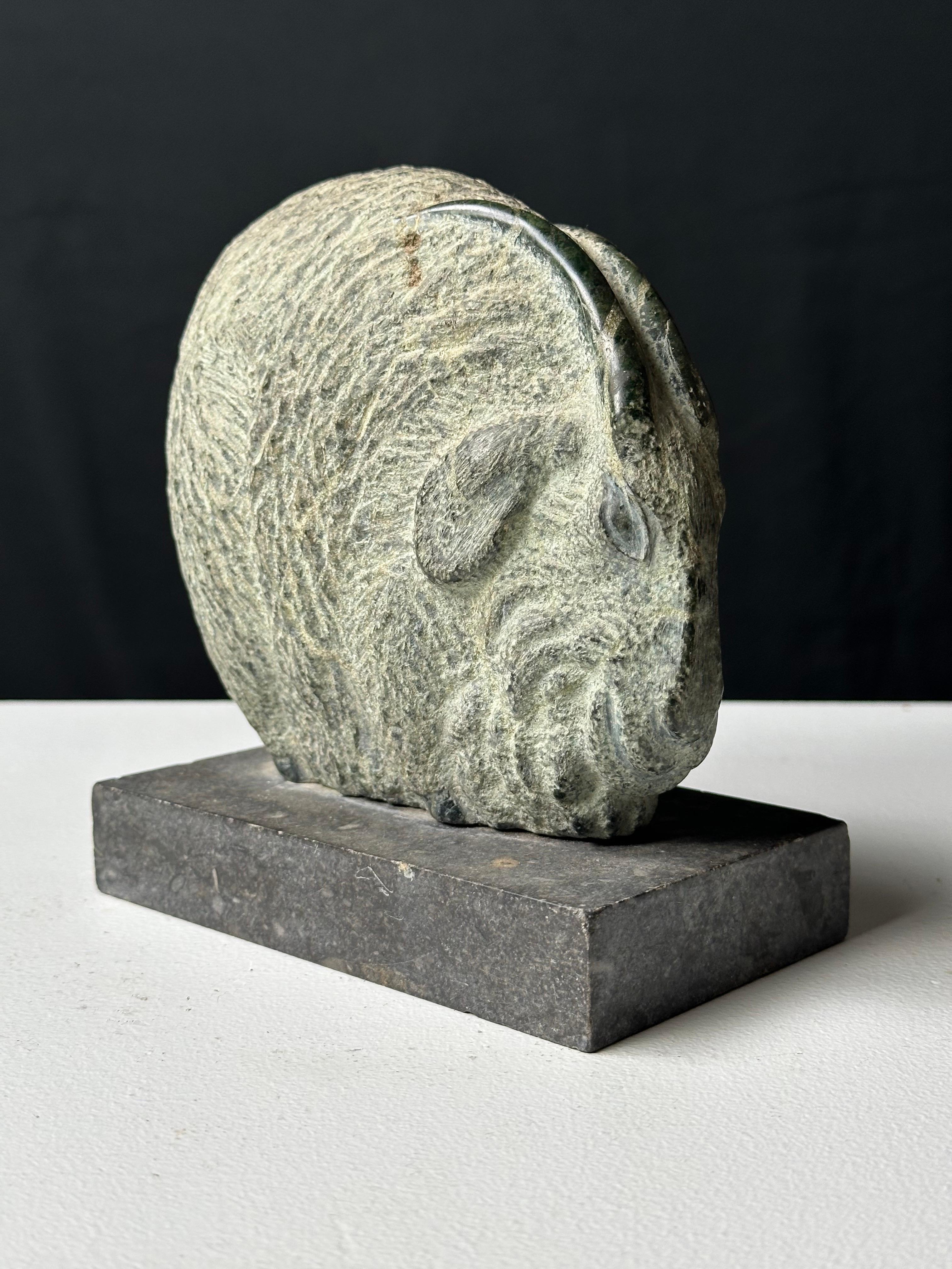 Cabra montés - Sculpture Realista de Mark Morrison