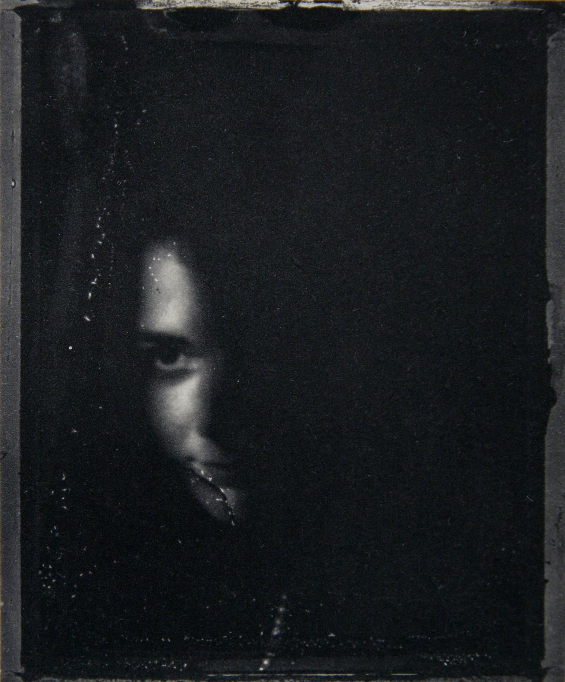 Sin título (Lynelle, Primer plano)
1985/1996

Editado a lápiz, verso

Fotograbado (Edición de 46)

16 x 11 pulgadas, hoja
4,25 x 3,25 pulgadas, placa

Póngase en contacto con la galería para consultar el precio.

"Mark era un proscrito en todos los