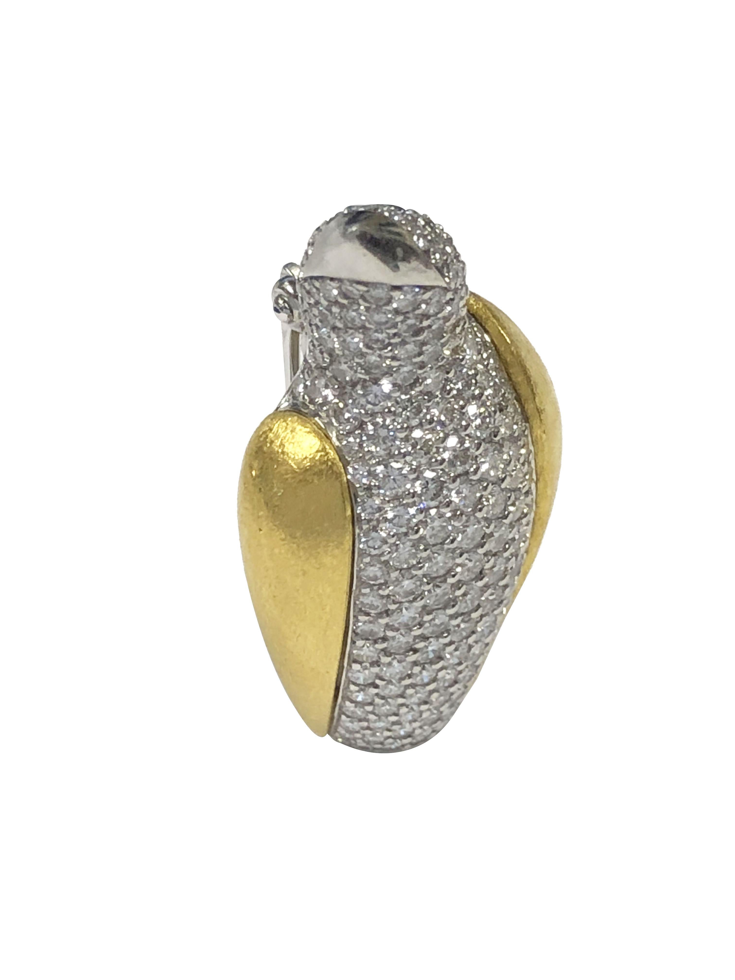 Circa 2000 Penguin Brooch by American Designer / Jeweler Mark Patterson, Superior quality to rival any fine Jewelry House this 18K Yellow Gold and Platinum piece measures 1 3/8 inches in length, 3/4 inch wide and weighs 13.7 Grams, set with Round
