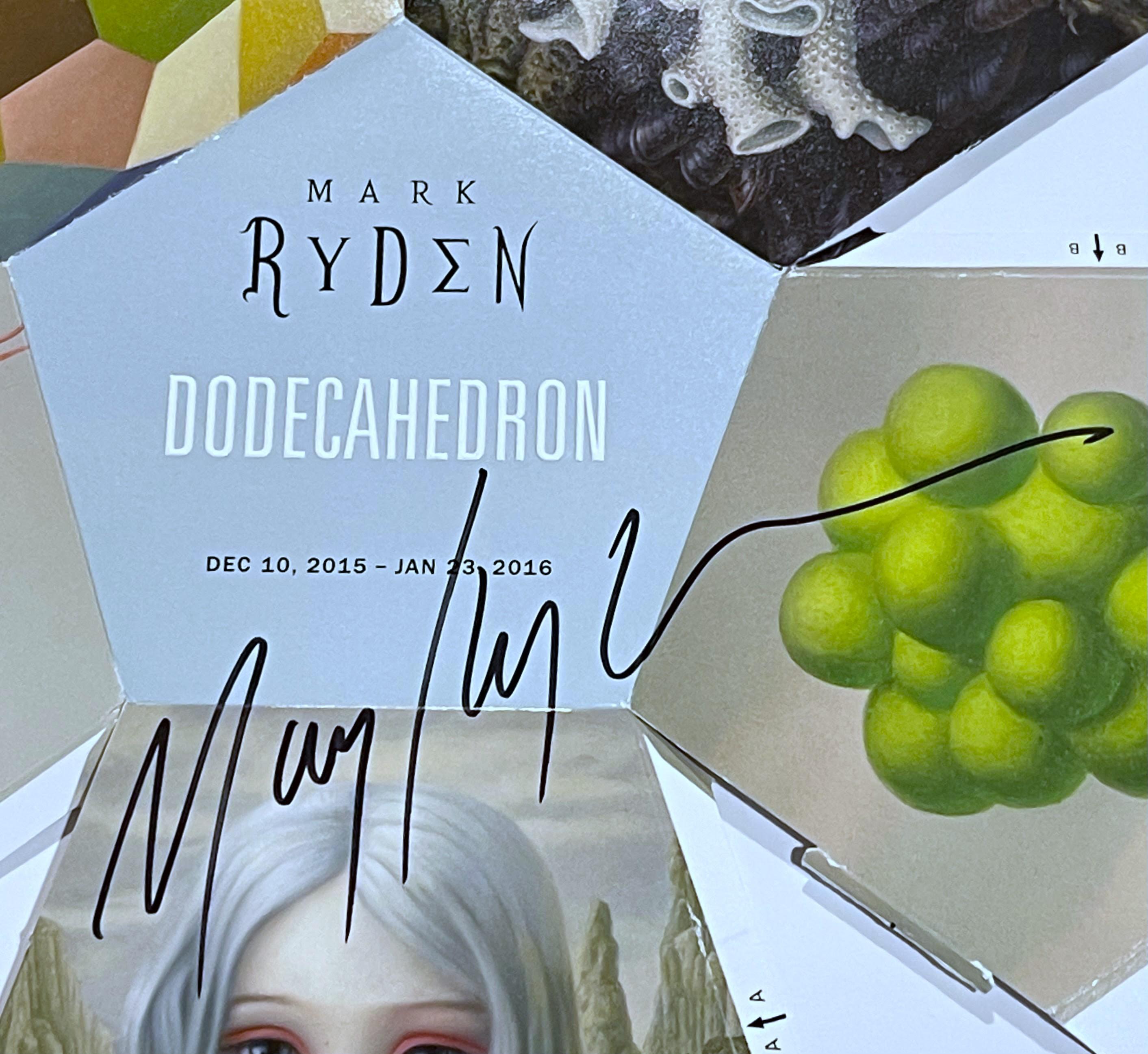 Invitation en 2 parties formant un dodecahedron en 3D signé à la main par Mark Ryden à Kasmin en vente 2