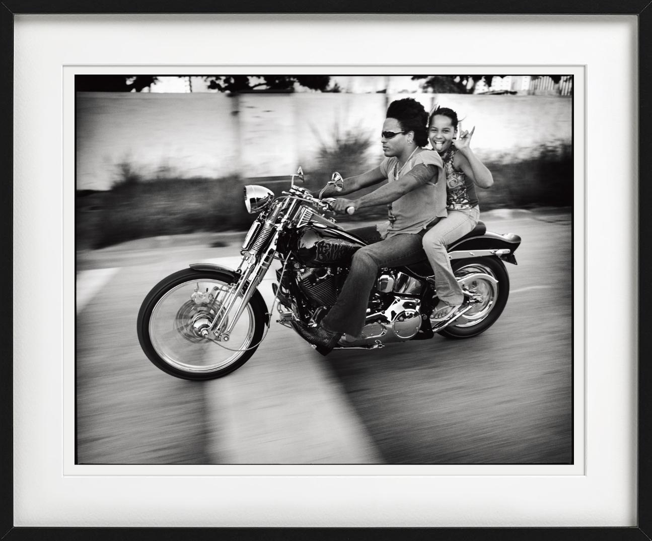 Lenny Kravitz et Zoe Kravitz - Riding A Motorbike, Diptych Fine Arts, 2008 en vente 1