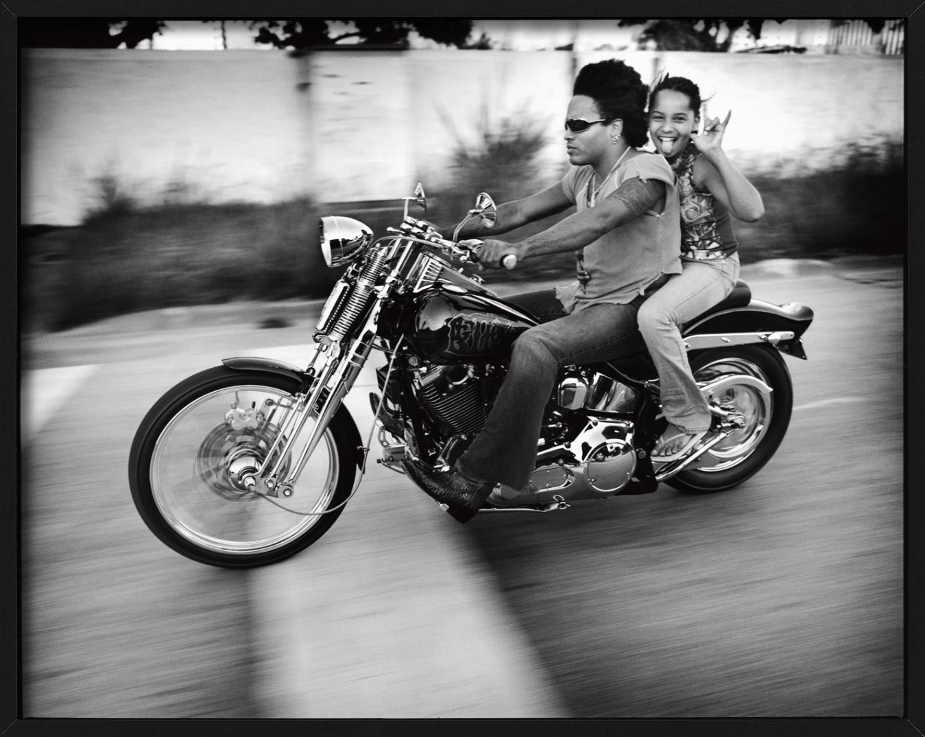 Lenny Kravitz et Zoe Kravitz - Riding A Motorbike, Diptych Fine Arts, 2008 en vente 2