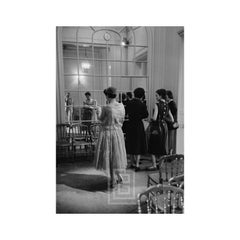 Dior, Mark Shaw photographiant les collections Dior à Paris, 1953
