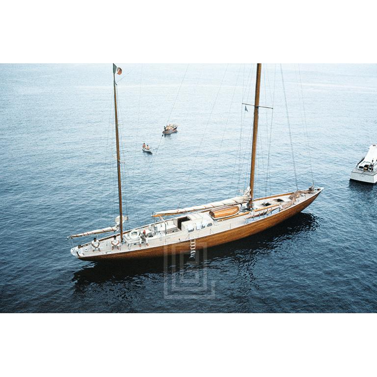 Color Photograph di Mark Shaw - Kennedy, viaggio a Ravello, yacht di Agnelli, 1962