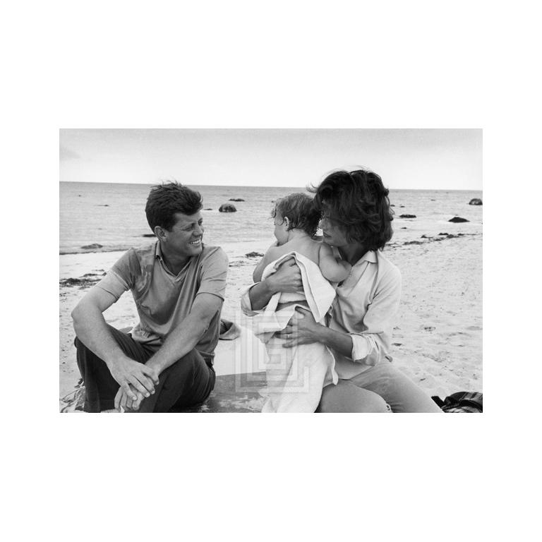 Mark Shaw Portrait Photograph - Kennedys, Hyannis Beach, John, Jackie and Caroline, 1959