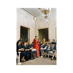 Salon Dior Man Agog Rotes Kleid, 1954