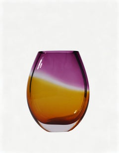 Vaso “Mark” in vetro soffiato a bocca di Pia Wüstenberg
