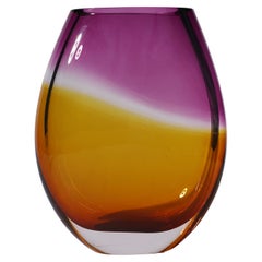 Vaso “Mark” in vetro soffiato a bocca di Pia Wüstenberg