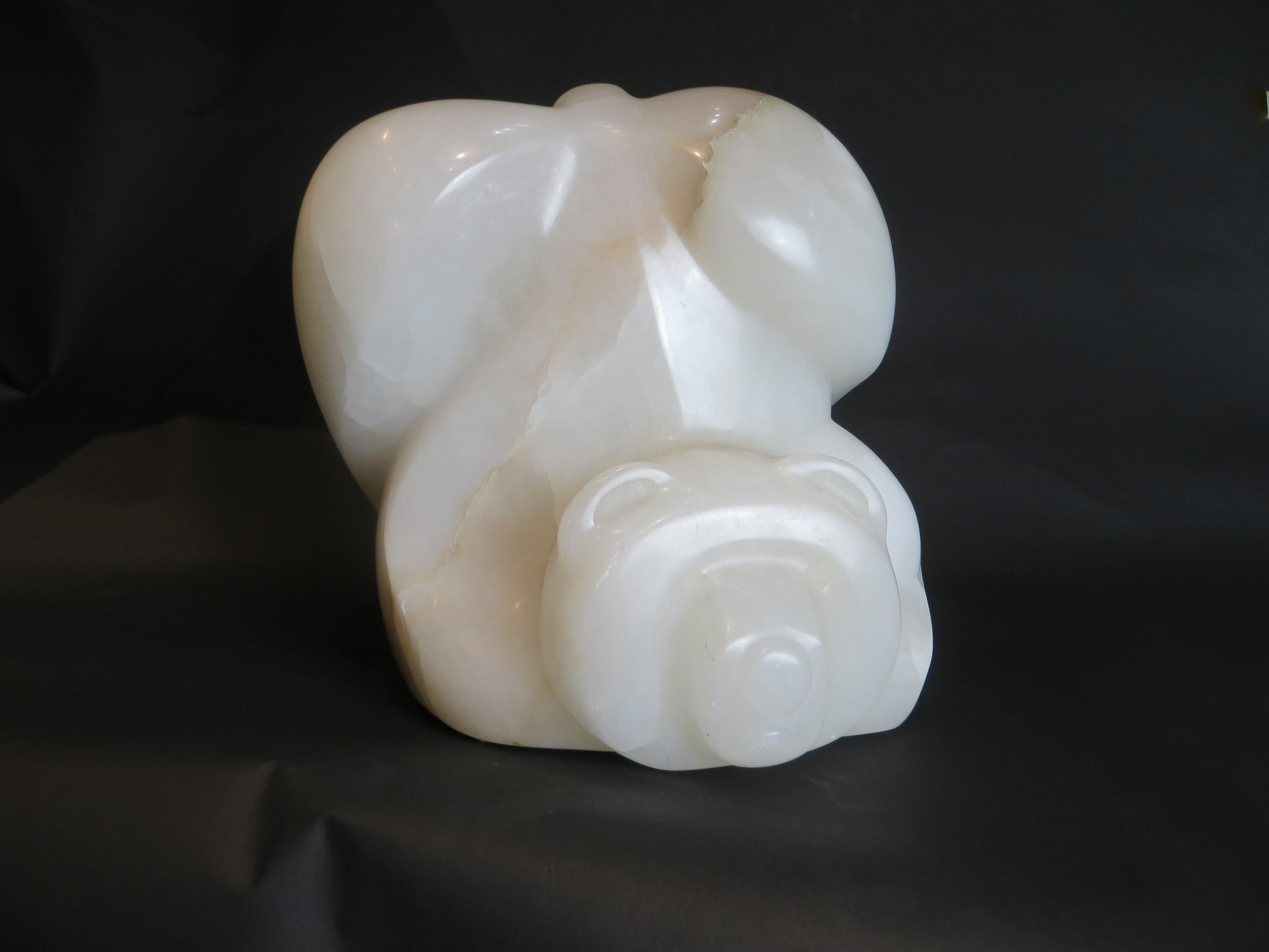 Figurative Sculpture di Mark Yale Harris - Scultura di orso polare