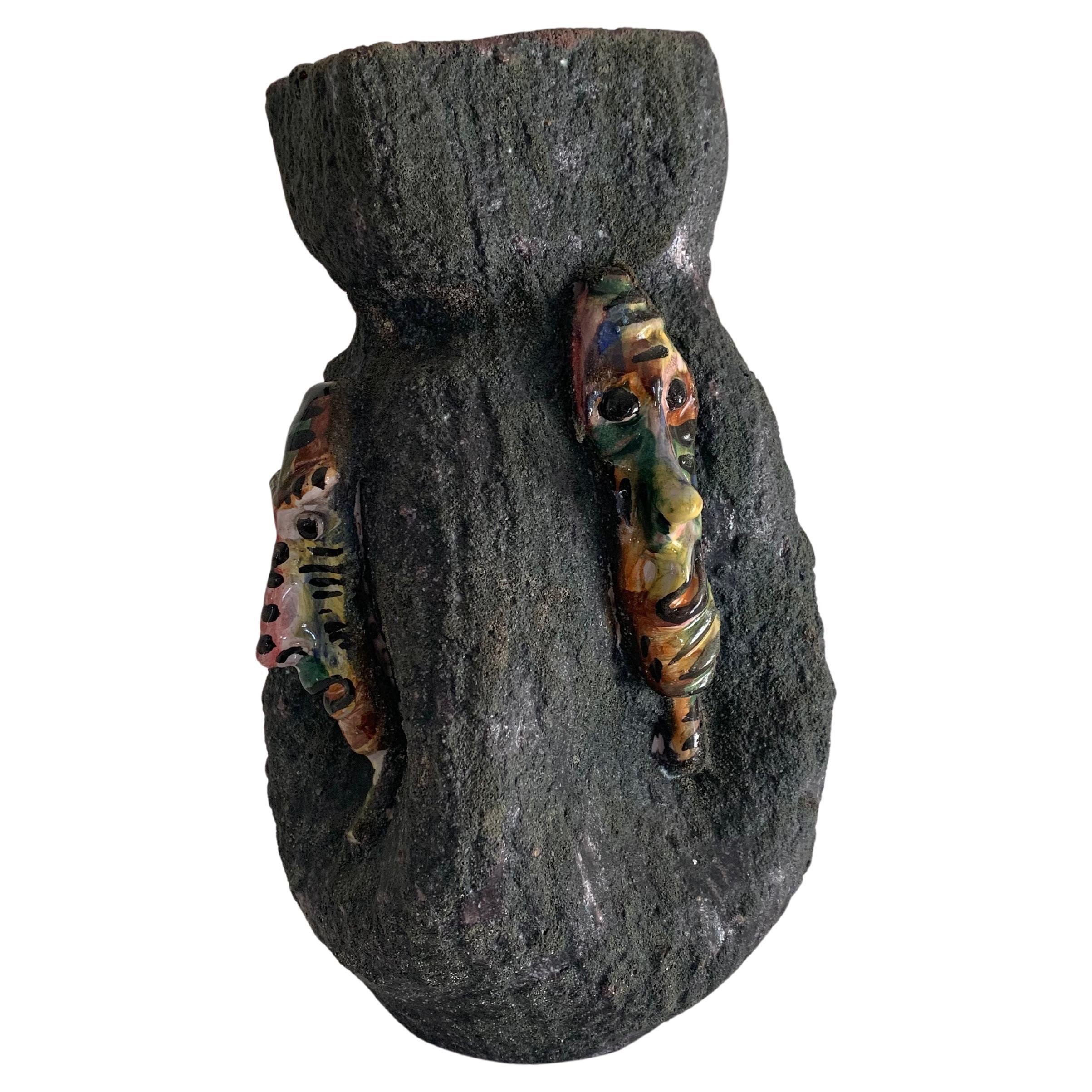 Brutalistische Vase mit Lavaglasur und aufgesetzten Gesichtern, Amalfi Studio, Italien, 1960er Jahre im Angebot
