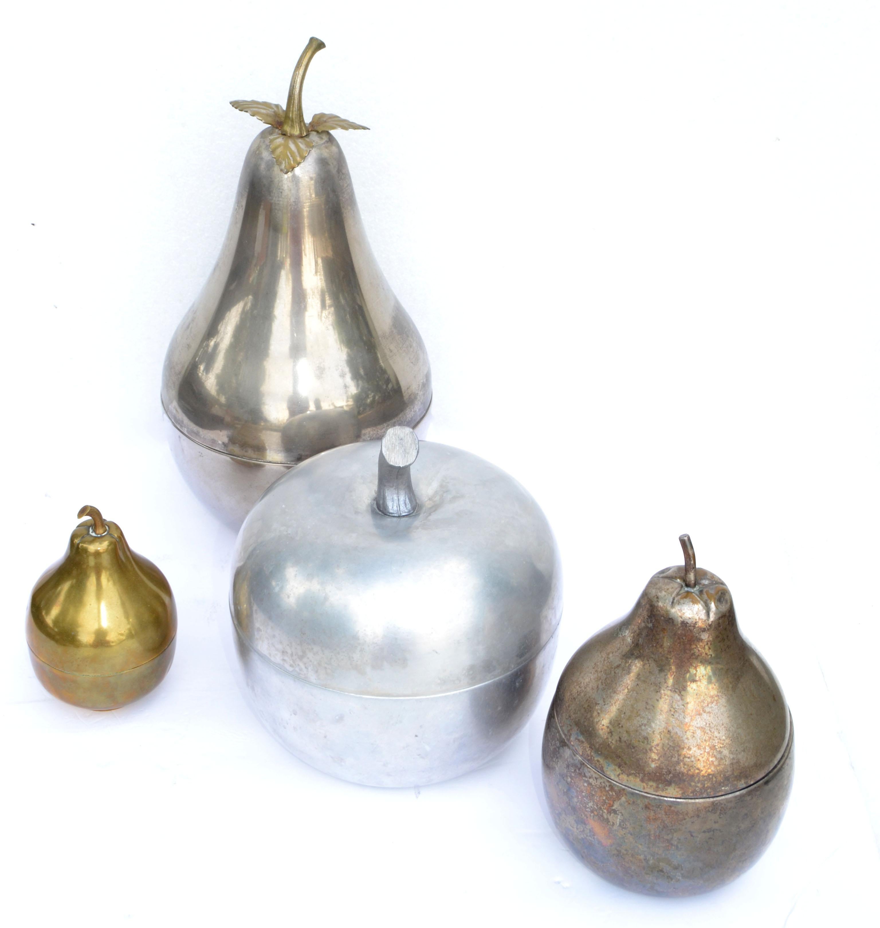 Marked Brass & Silver Plate Pear Ice Bucket, Ice Cube Box, Fruit Sculpture, 1930 In Good Condition For Sale In Miami, FL
