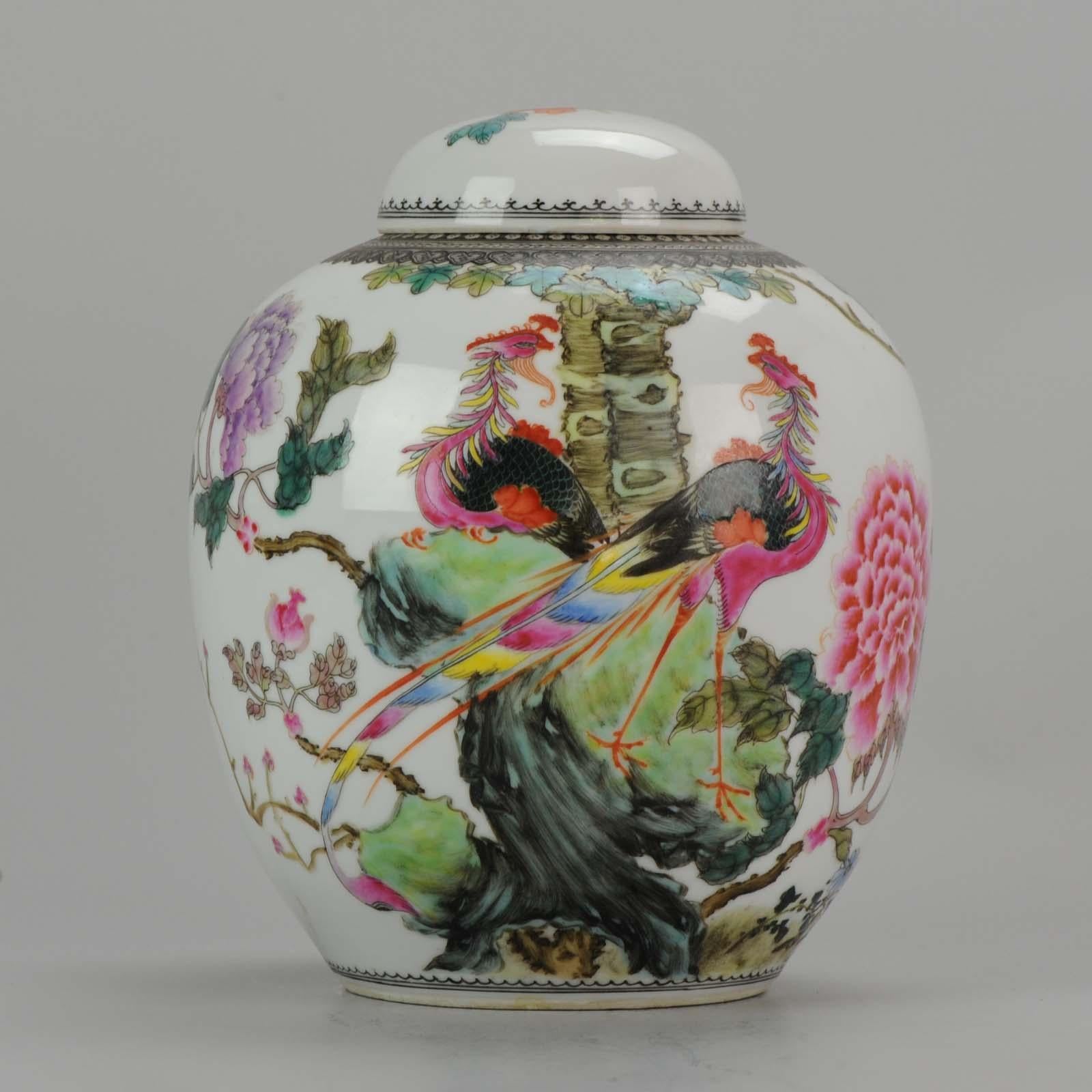 Gekennzeichnetes chinesisches Porzellanglas  1930er-1960er Proc-Vase Fenghuang- Kalligraphie im Angebot 3