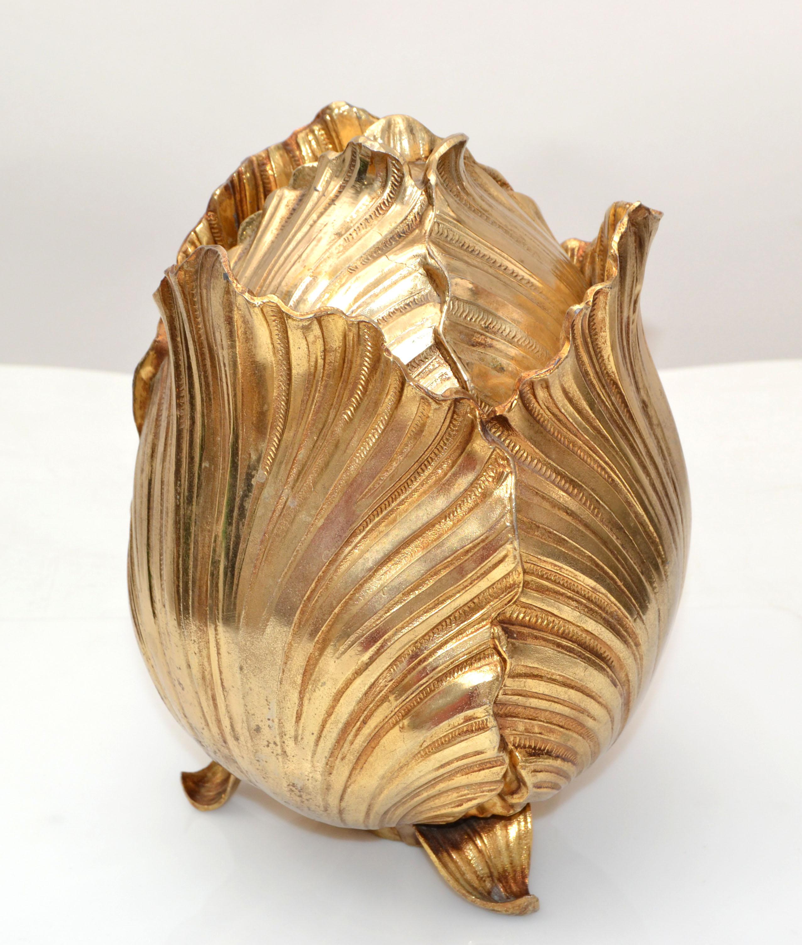 1970 Artichoke ice bucket designed by Mauro Manetti and made in Italy.
The core is gold plate over cast aluminum with a white plastic insulation.
Marked at the Base and numbered: Firenze, M/M, Made in Italy.