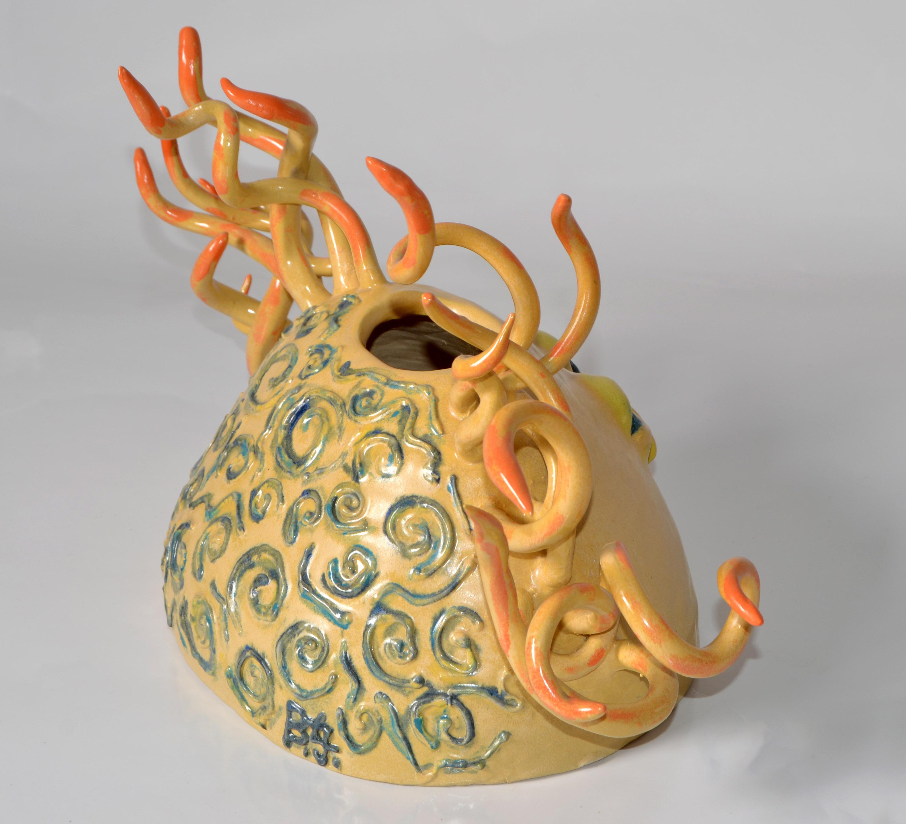 Céramique Grand vase en céramique abstraite émaillée représentant un visage, signé, Amérique en vente