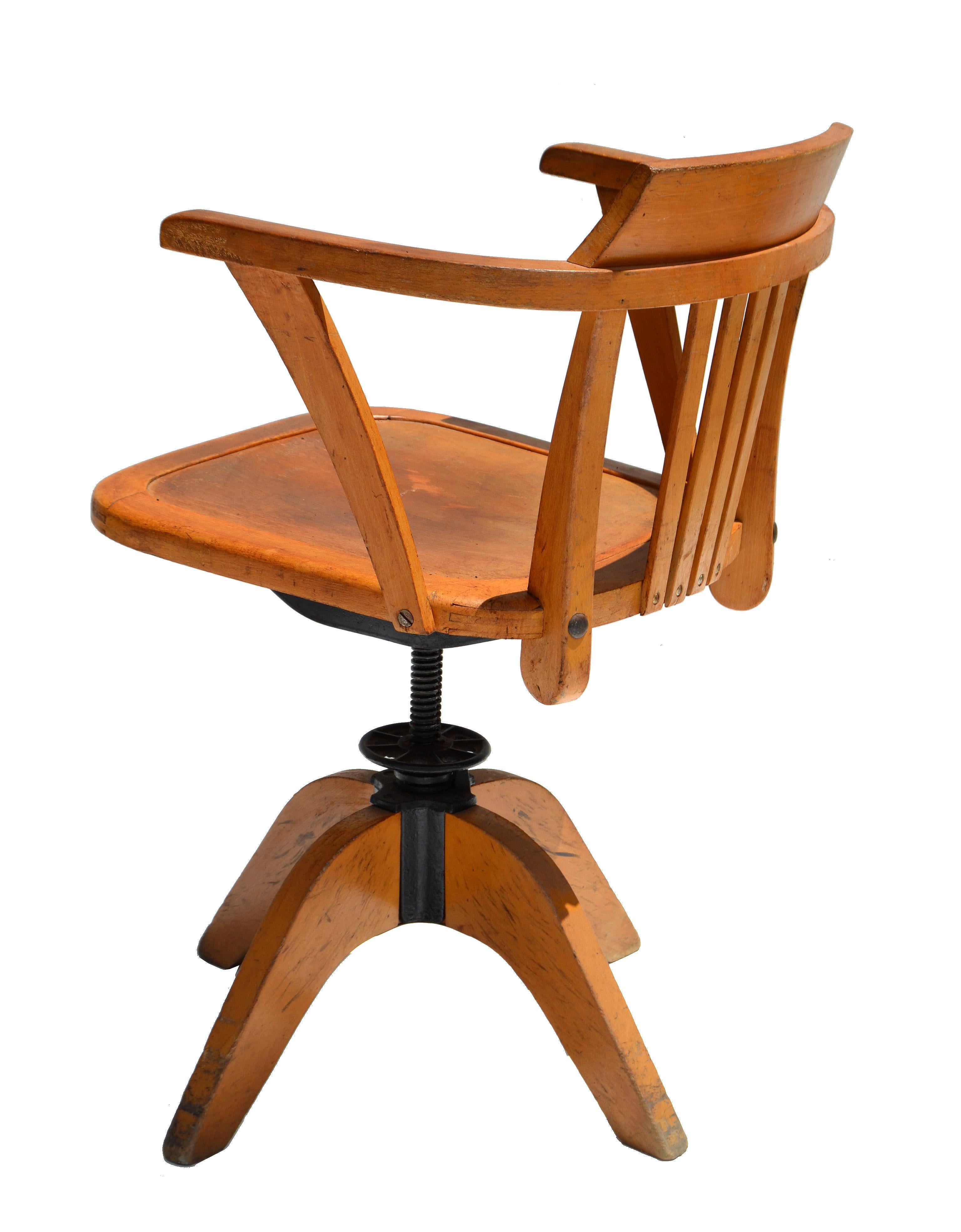 Marked Stella Oak Swivel & Height Adjustable Desk Chair Eames Era France 1950  In Good Condition For Sale In Miami, FL