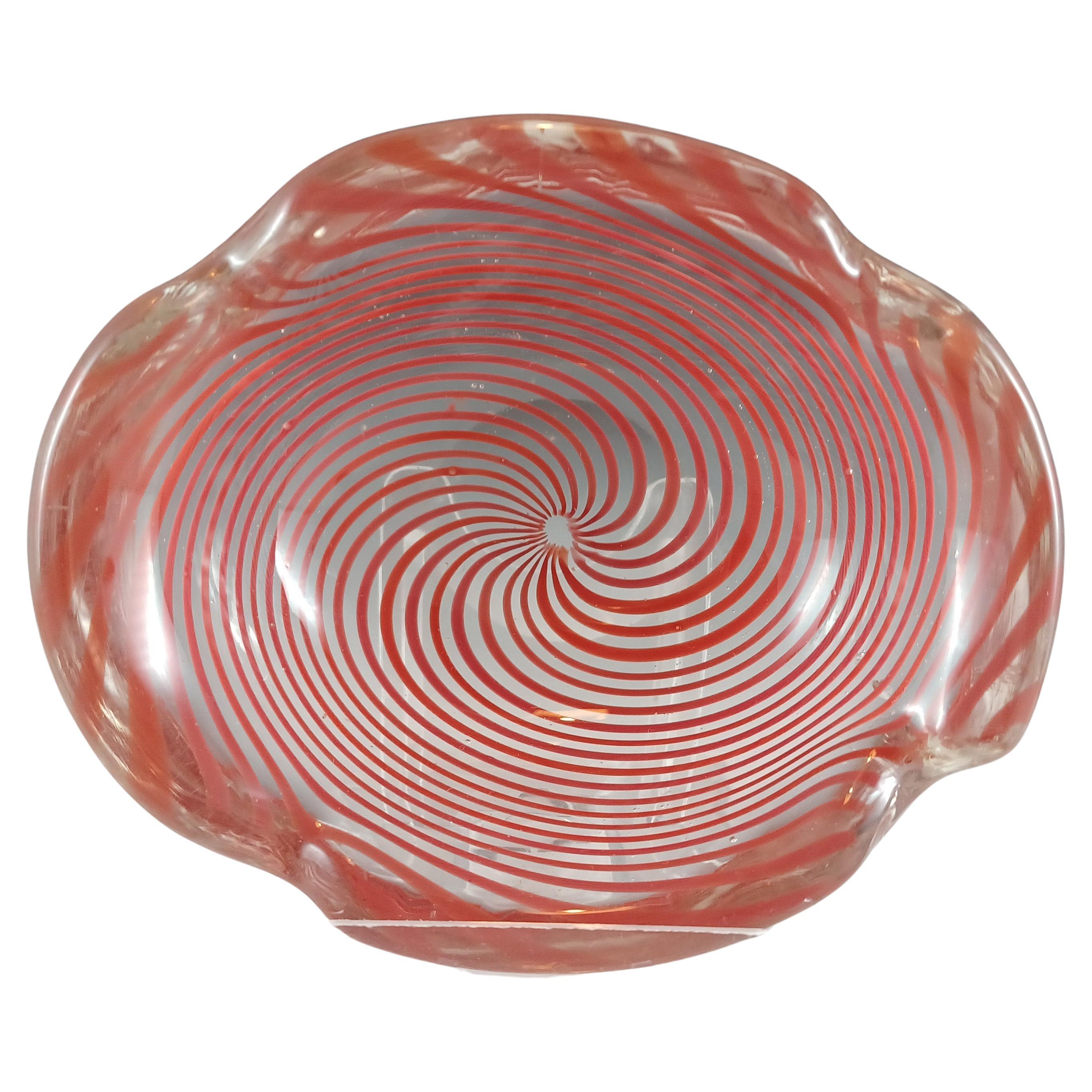 Markles Bowles in vetro arancione di Murano con spirale filigranata